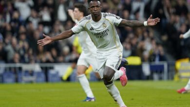 ريال مدريد يستعيد صدارة الدوري الإسباني بفوز كاسح على سوسييداد 8 ريال مدريد يستعيد صدارة الدوري الإسباني بفوز كاسح على سوسييداد