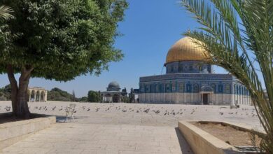 الاحتلال يواصل إغلاق المسجد الأقصى لليوم الخامس وسط انتشار أمني مكثف في القدس