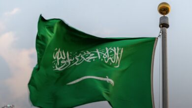 السعودية تطلب مغادرة الملحق العسكري الإيراني وأعضاء البعثة ردًا على الاعتداءات