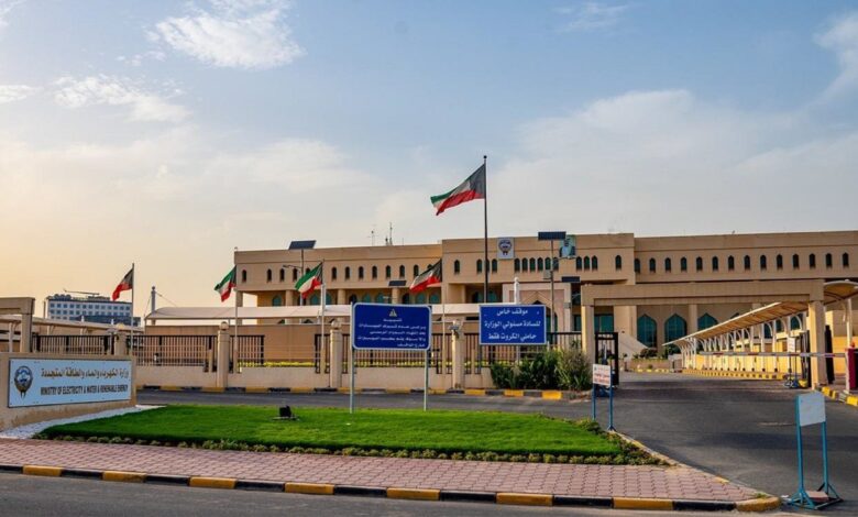 هجوم إيراني يستهدف محطة كهرباء وتحلية مياه في الكويت ويخلّف أضراراً مادية 1 هجوم إيراني يستهدف محطة كهرباء وتحلية مياه في الكويت ويخلّف أضراراً مادية