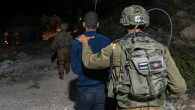 الاحتلال الإسرائيلي يعتقل ثلاثة أطفال خلال اقتحامات في الخليل