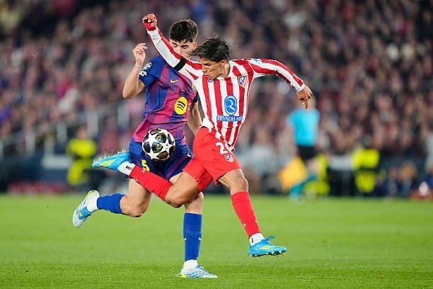 أتلتيكو مدريد ينتزع الفوز من برشلونة ويستعيد اعتباره 1 أتلتيكو مدريد ينتزع الفوز من برشلونة ويستعيد اعتباره