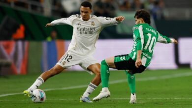 ريال مدريد يتعثر أمام ريال بيتيس ويبتعد عن صدارة الدوري الإسباني 6 ريال مدريد يتعثر أمام ريال بيتيس ويبتعد عن صدارة الدوري الإسباني